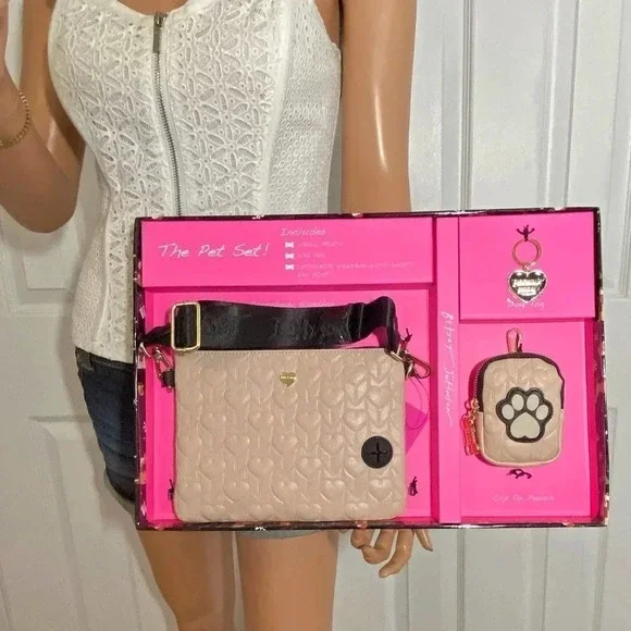 Betsey Johnson The Pet Set Crossbody Bag, Dog Collar Tag & Keychain Pouch - Picture 5 of 7